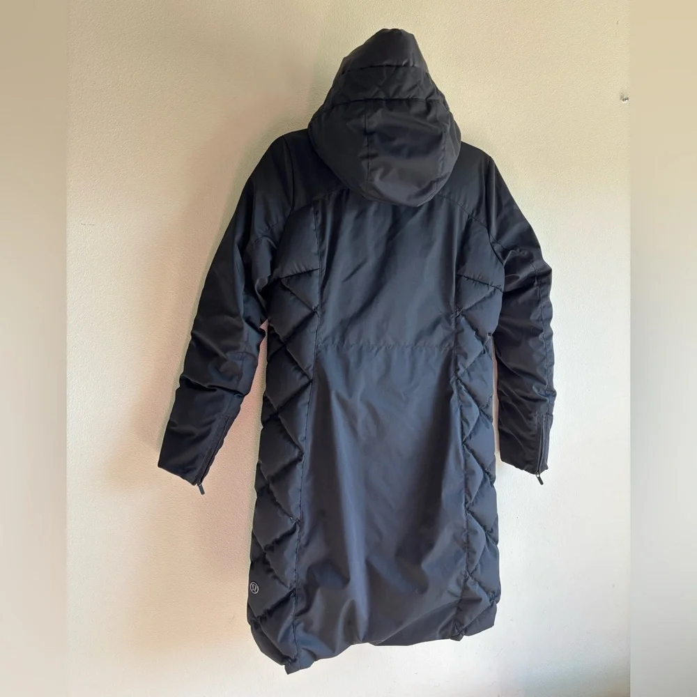 Lululemon Fluff The Cold Hooded Long 600 Fill Goose Down Parka in Black Size 4